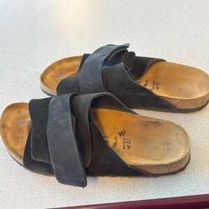 Size 41/10 Birkenstock slide. Lightly used, doors only